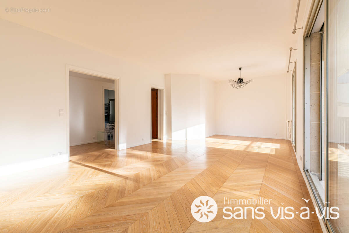 Appartement à NEUILLY-SUR-SEINE