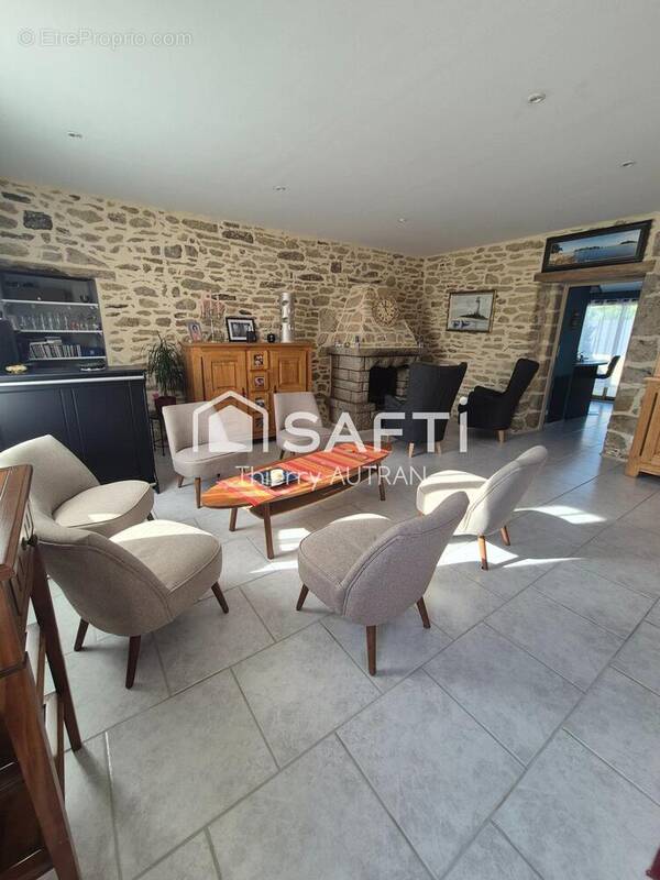 Photo 1 - Maison à BERRIC