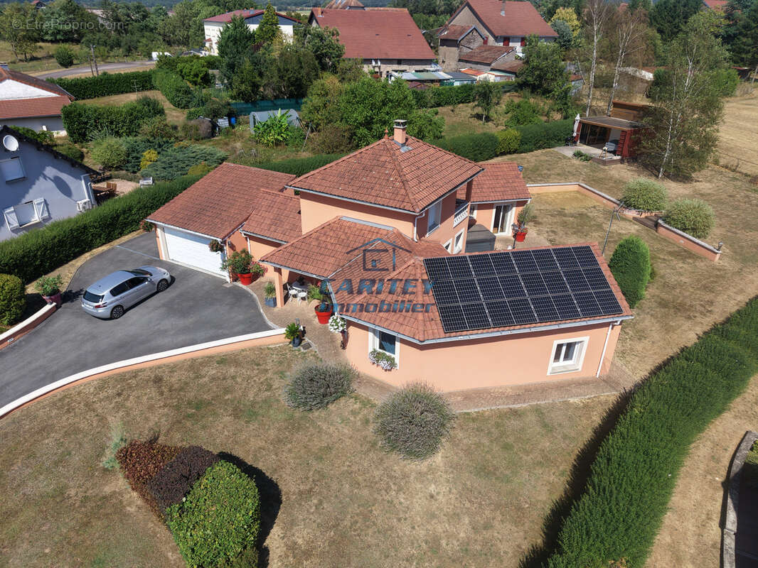 Magnifique maison de 180 m2 sur un terrain de 1753 m2 située sur la commune de ANDORNAY - photo 23