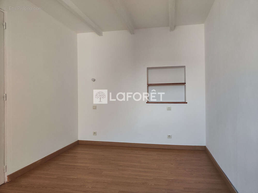Plus de 70 m² de charme au coeur de Goudelin, à deux pas du littoral ! - photo 6