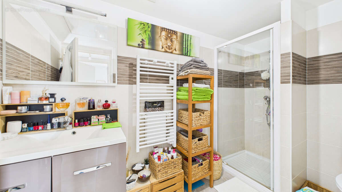 Appartement à CARQUEIRANNE