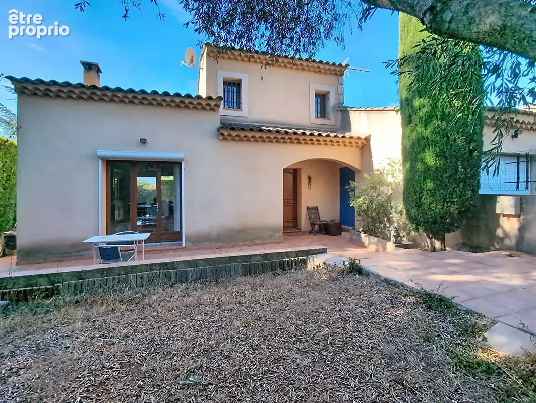13011 Éoures - Maison 122 m² garage et piscine - photo 14