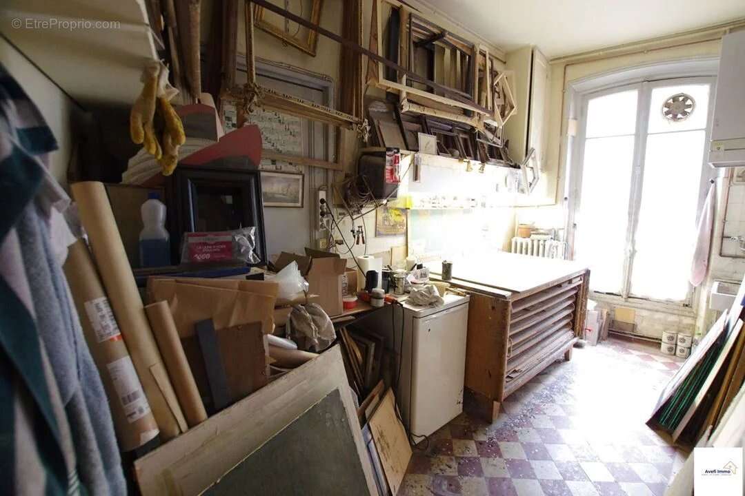 Commerce à SAINT-CLOUD