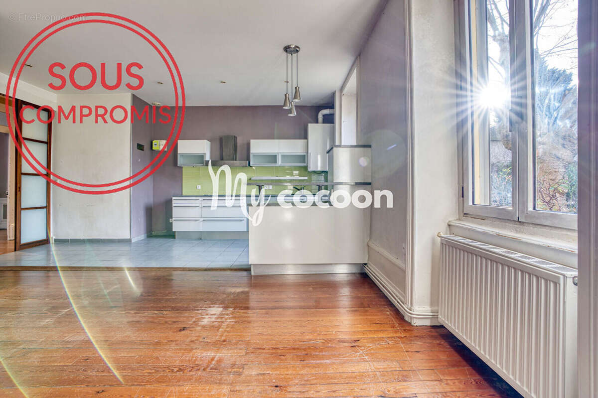 Appartement à LYON-8E