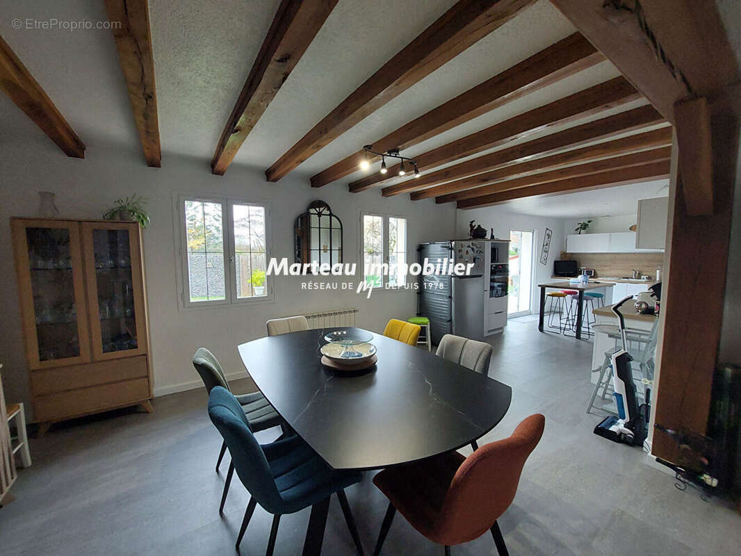 Maison à MONCE-EN-BELIN