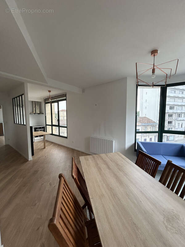 Appartement à BORDEAUX