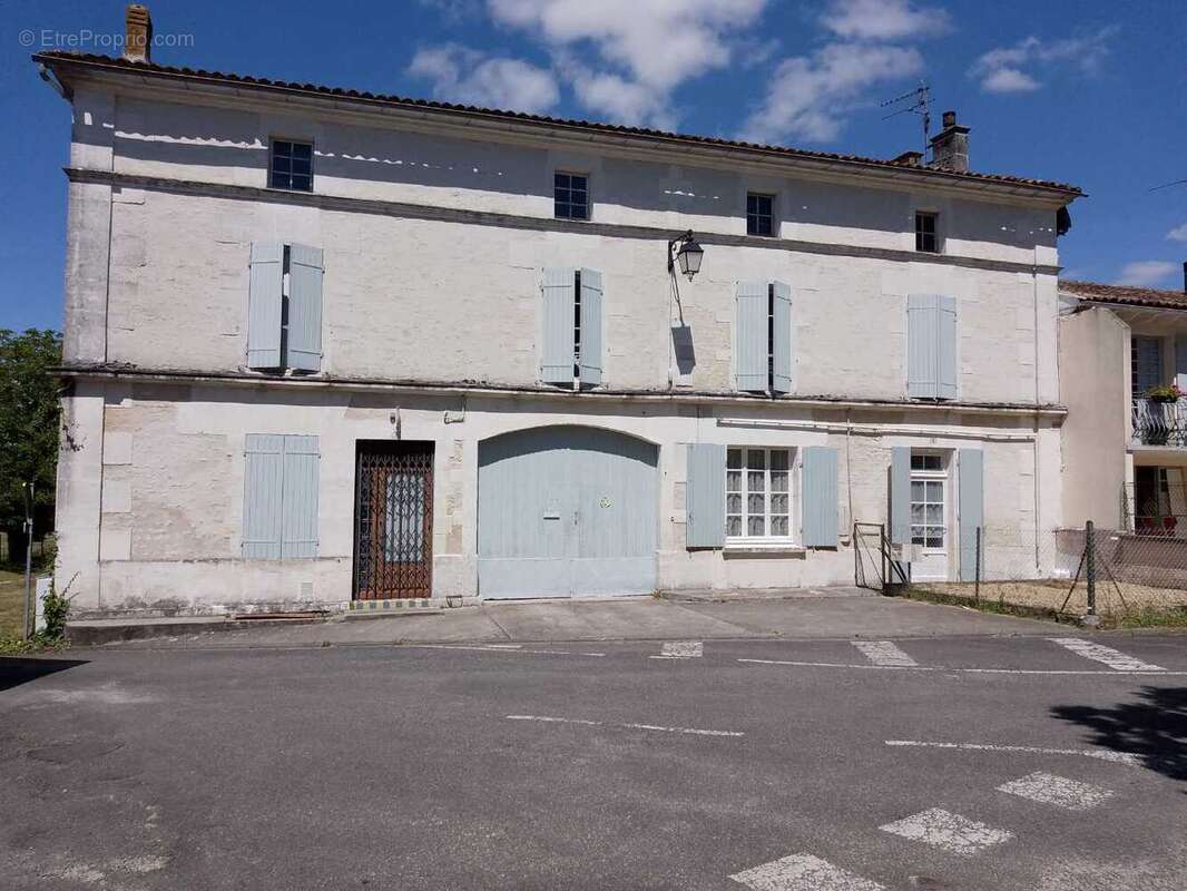 Maison à SIGOGNE