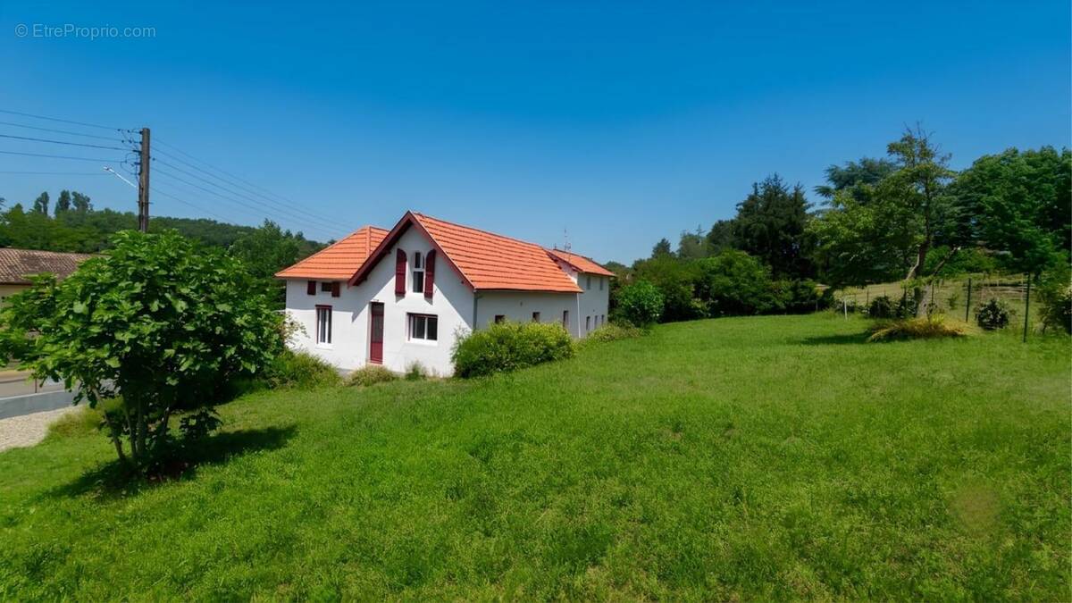 Maison à SALIES-DE-BEARN