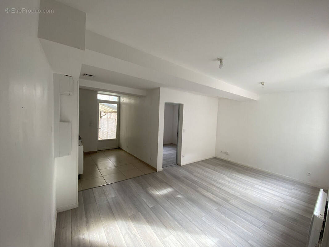 Appartement à GUISE