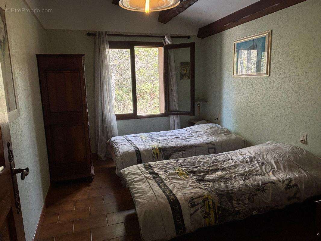 Maison à ESPARRON-DE-VERDON