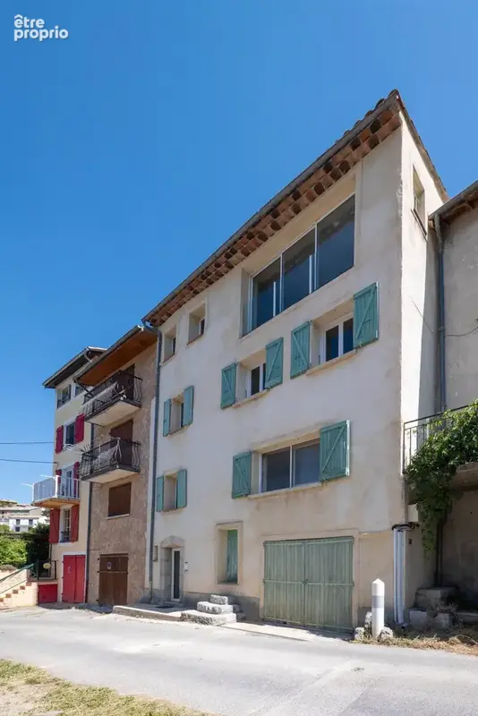 Maison 225 m² à Saint-Julien-Du-Verdon  - photo 4