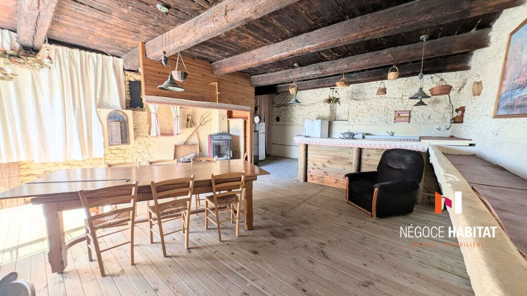Maison à QUISSAC