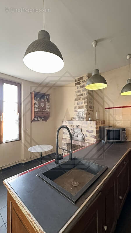 Maison à VILLENEUVE-LES-SABLONS