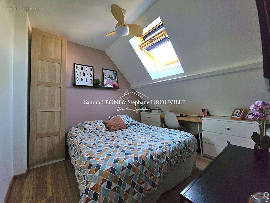 Nogent le roi tres proche ravissante maison de 103 m², 3 chambres - photo 10