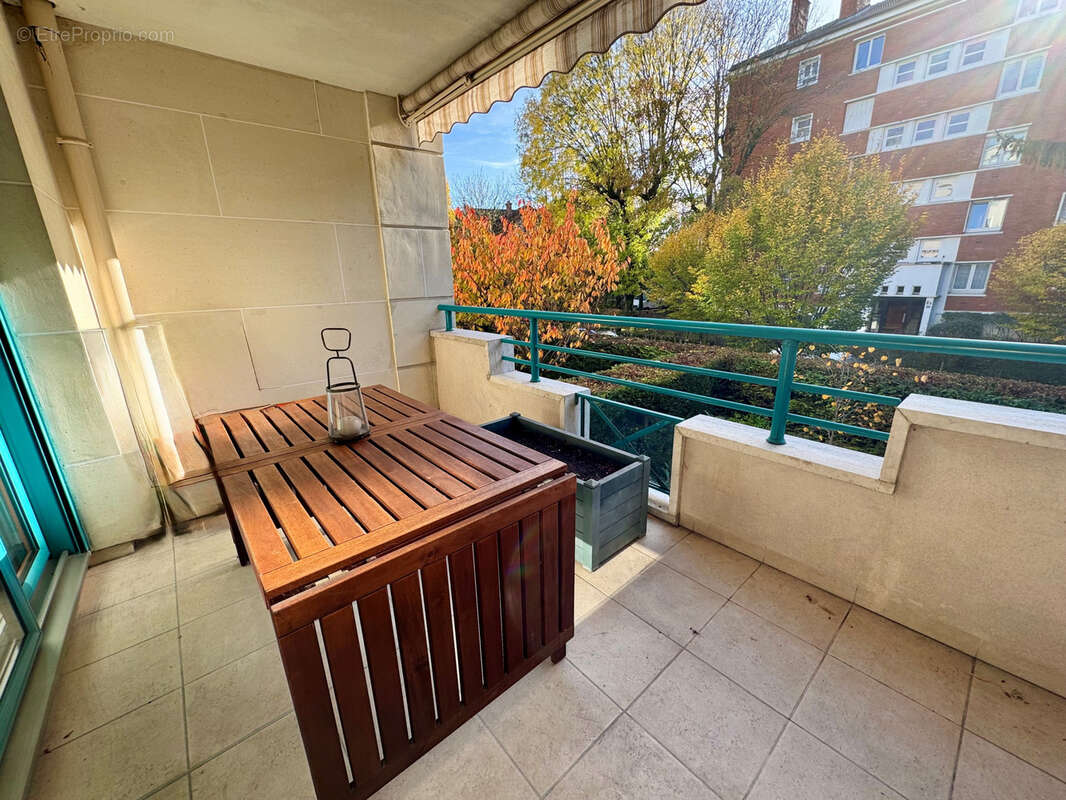 Appartement à LE PERREUX-SUR-MARNE