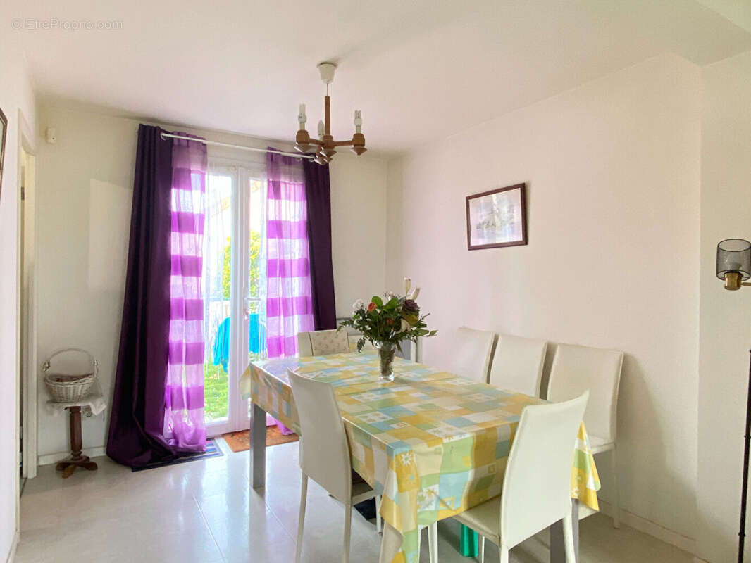 Maison à PORCHEVILLE