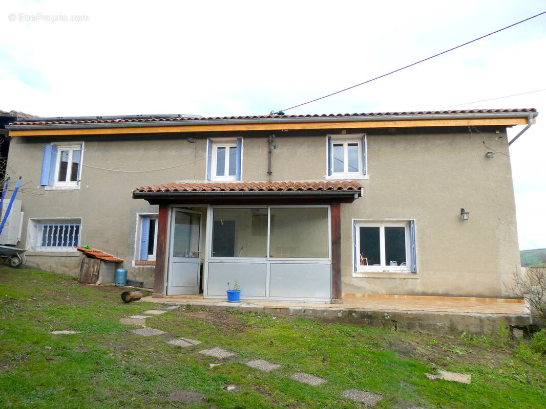 Maison à SAINT-GENIS-L'ARGENTIERE