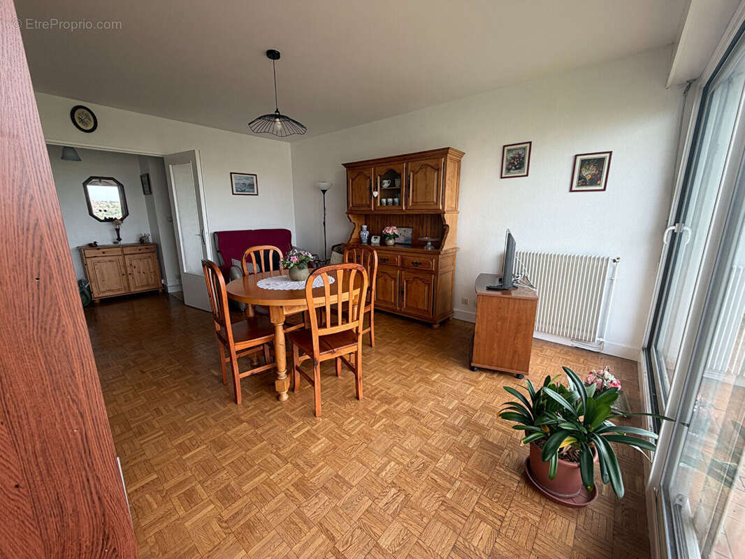 Appartement à VIRY-CHATILLON
