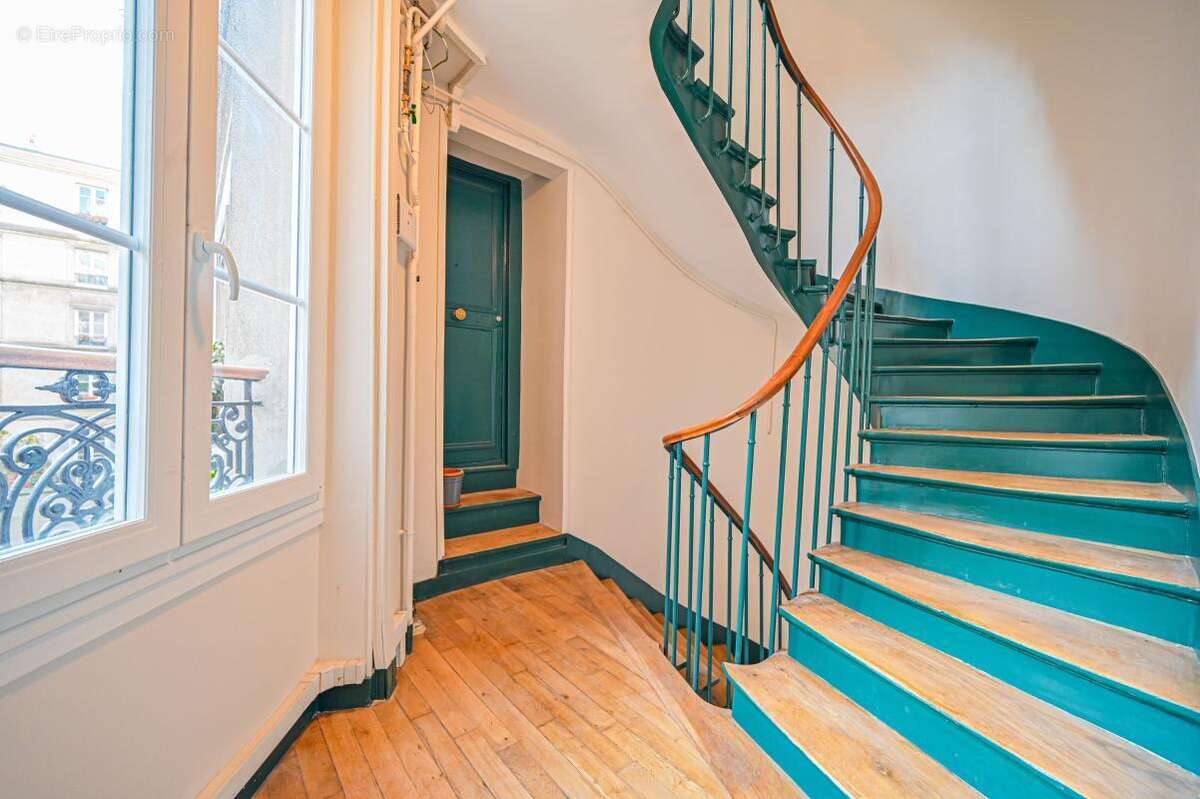 Appartement à PARIS-18E