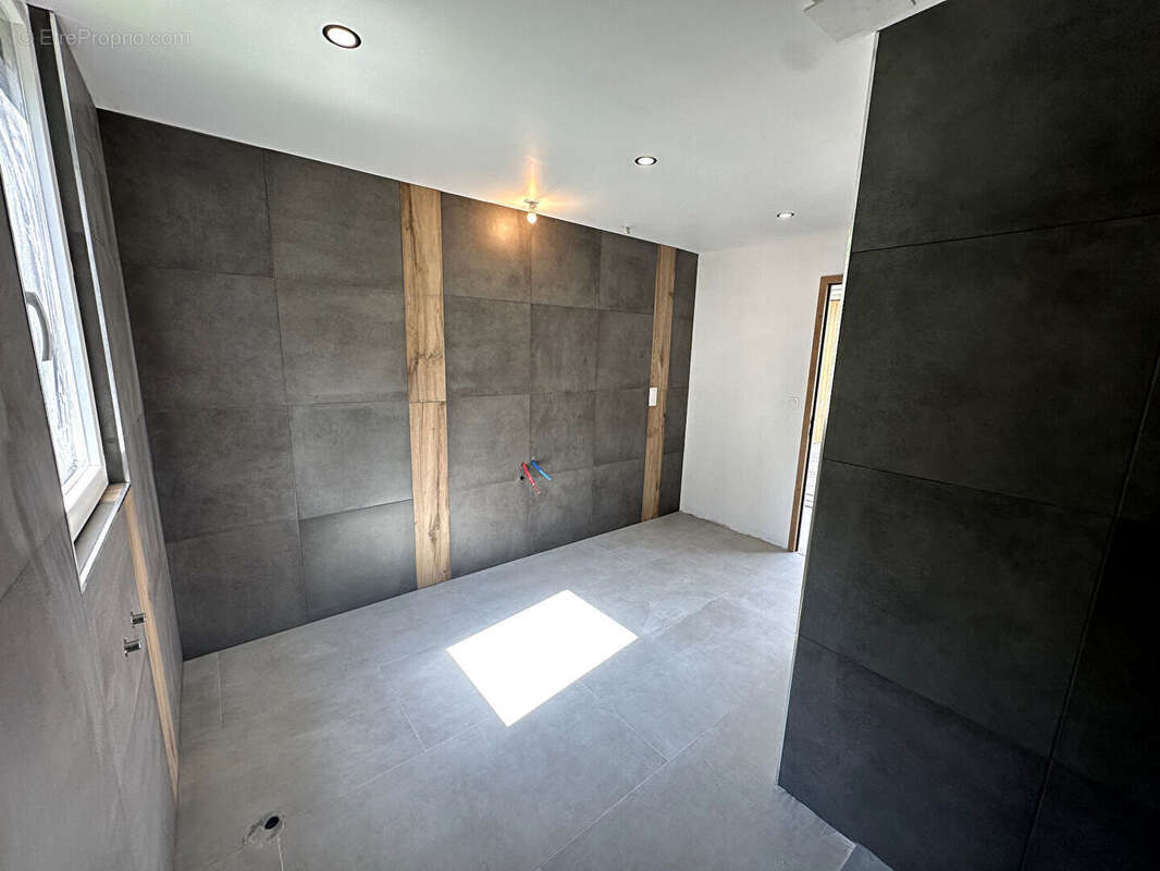 Maison à SAINTE-SAVINE