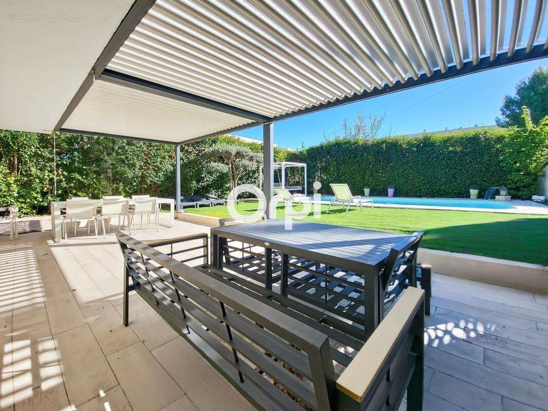 Maison à CARNOUX-EN-PROVENCE