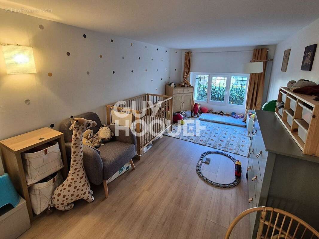 Appartement à OULLINS