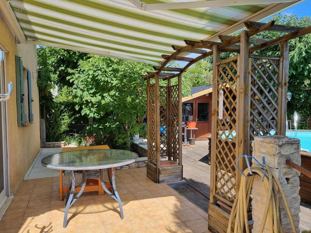 Maison à FORCALQUIER