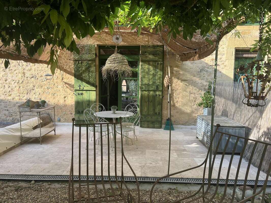 IMG8207 - Maison à LE BUISSON-DE-CADOUIN