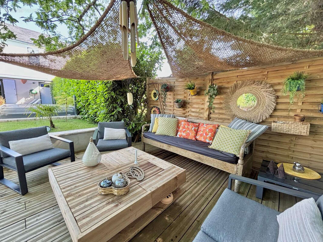 Belle maison t5 avec piscine - st cyr sur loire - quartier gruette - photo 11