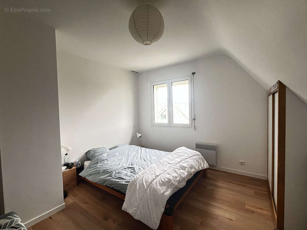 Maison à ARGENTRE-DU-PLESSIS