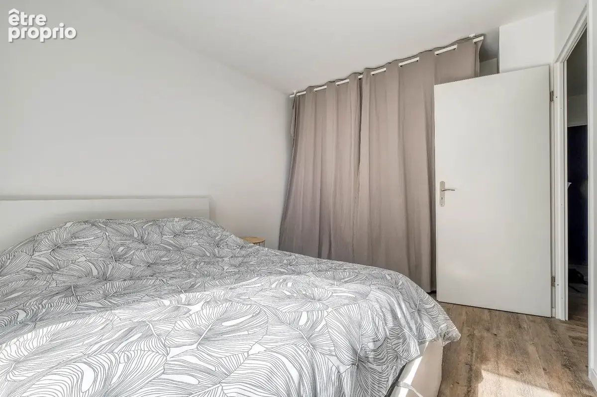 Christophe Michaudelle Capifrance, vous propose à MEAUX, appartement récent (2020) 2 pièces 50 m² avec son balcon et sa place de - photo 9