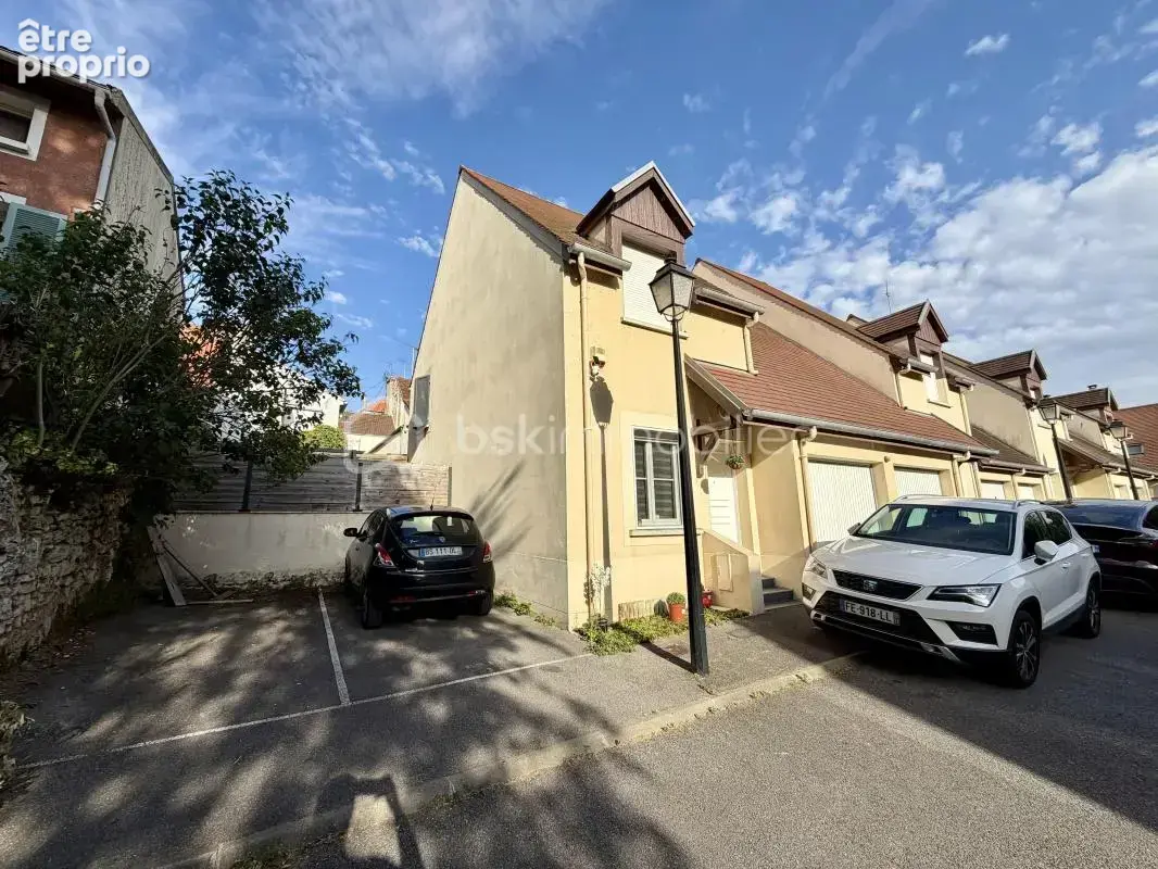 Maison à SAINTRY-SUR-SEINE