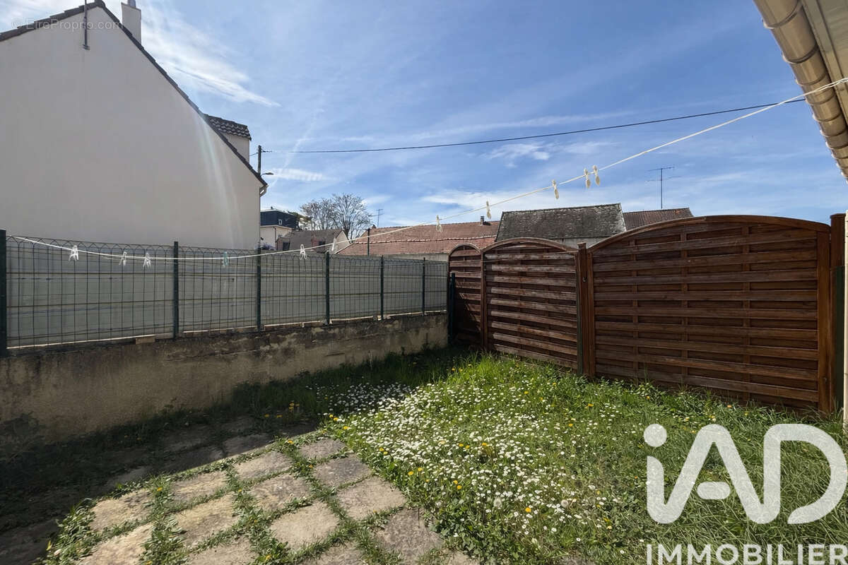 Photo 2 - Maison à VIARMES