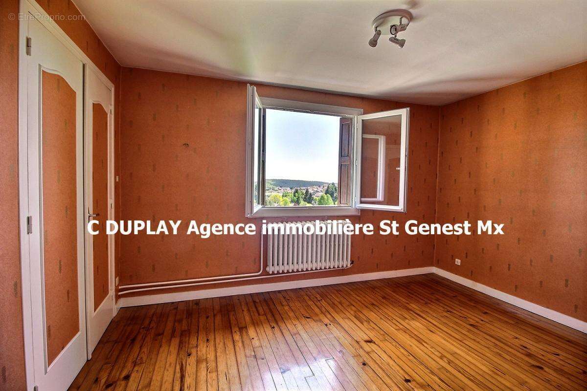 Maison à SAINT-GENEST-MALIFAUX