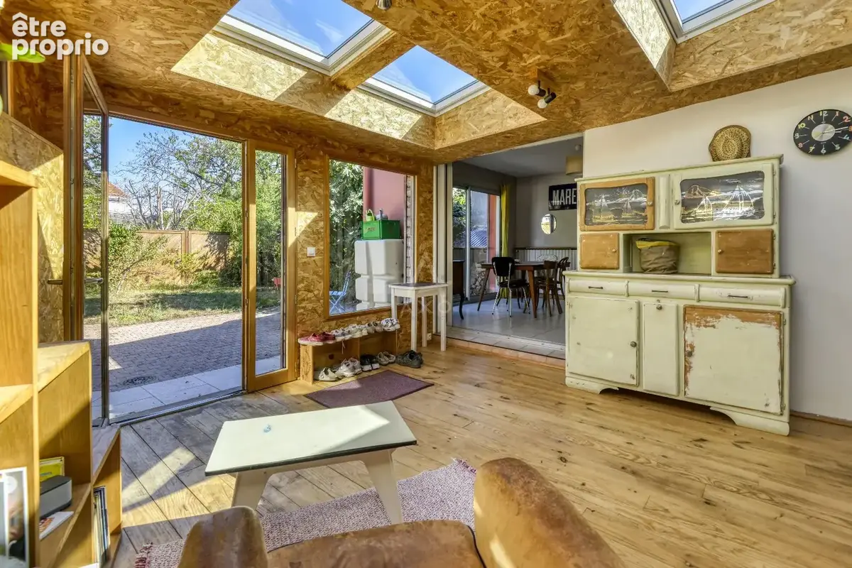 Maison ancienne rénovée avec jardin arboré - photo 6