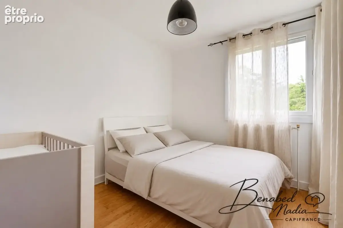 Maison familiale de 150 m² avec beau terrain de plus de 1 000 m² – Quartier Champ Plantier à Feyzin - photo 5