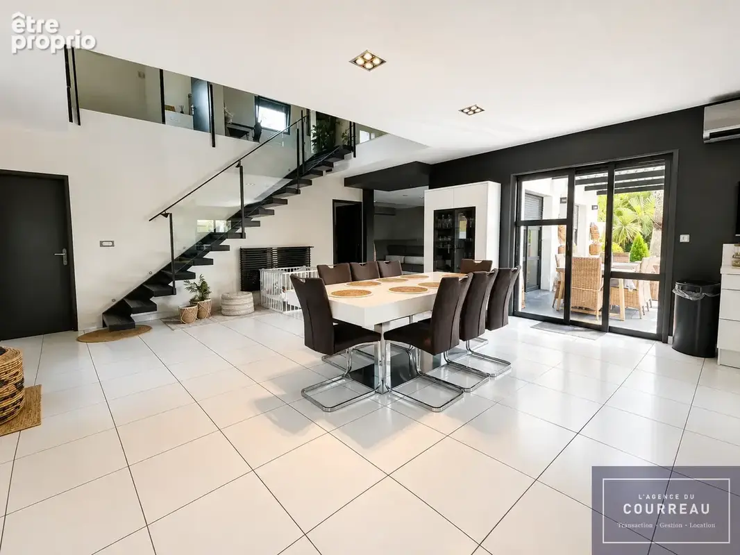 Maison F6 de 266 m2 sur une parcelle de 1 000 m2 - photo 9