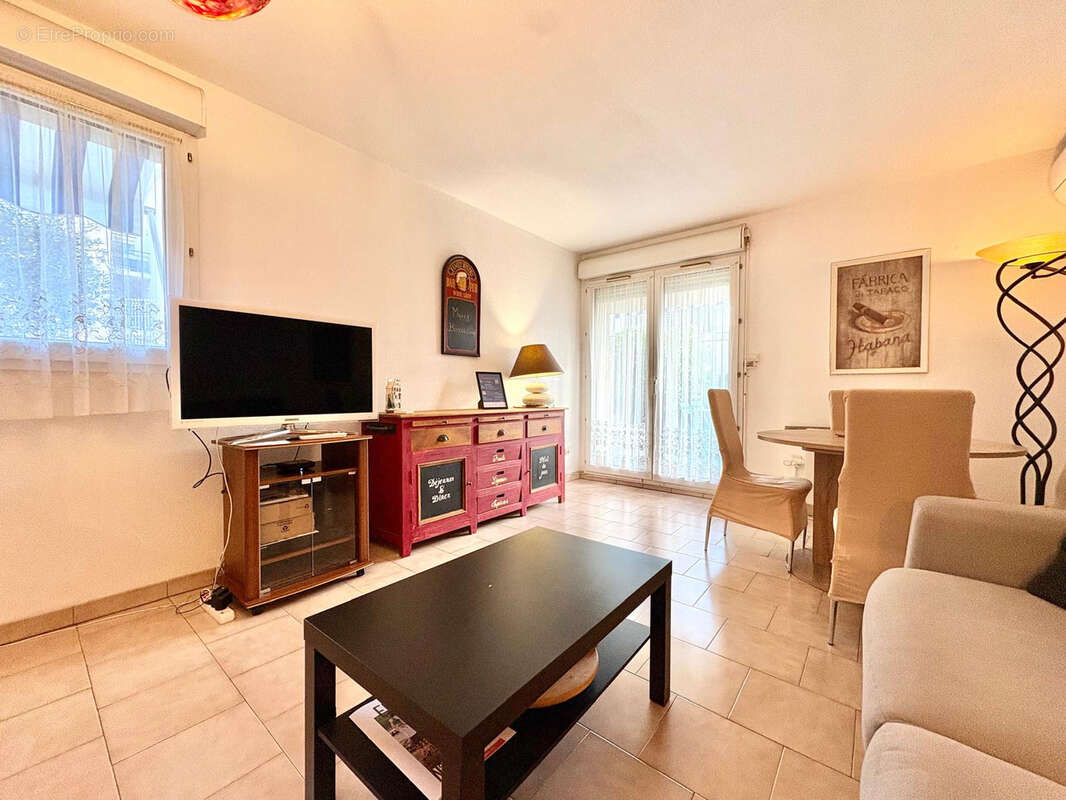83600 frejus plage appartement f2 en rez de jardin garage piscine - photo 5