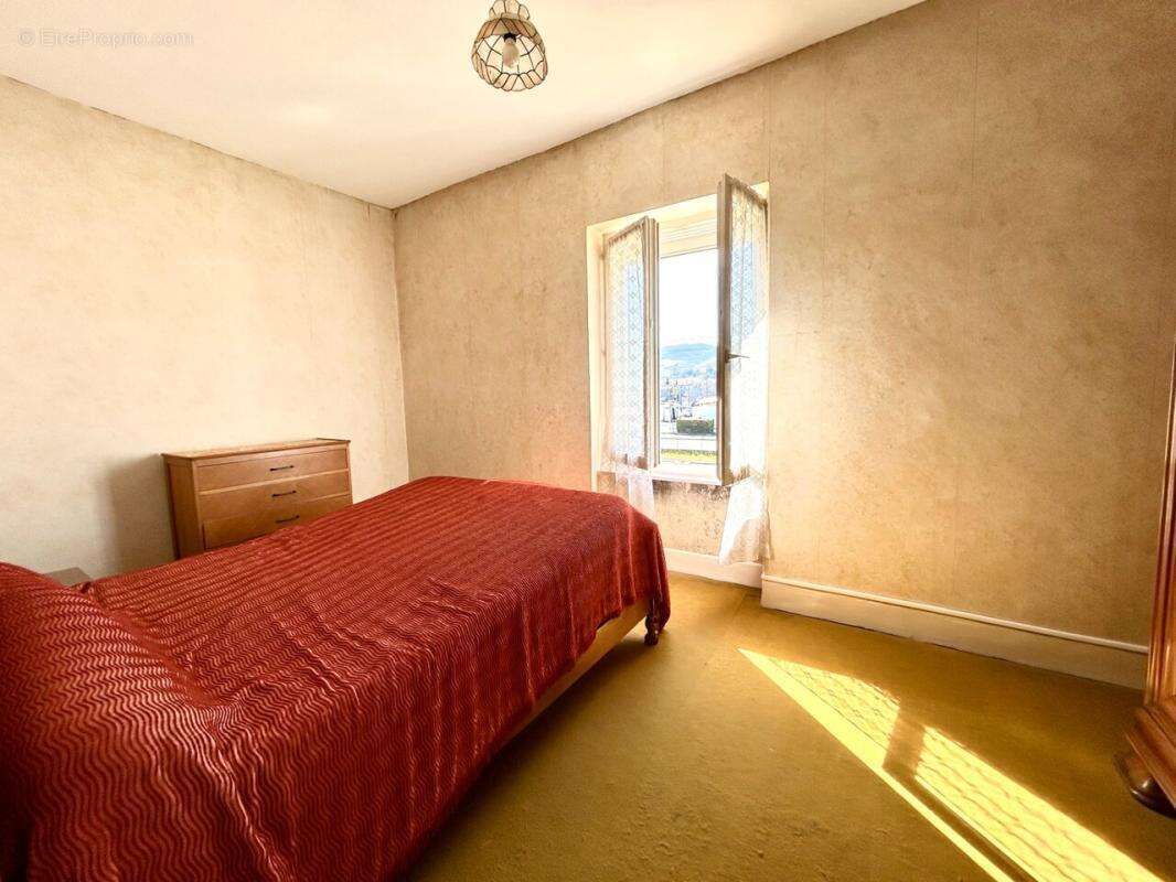 Maison à TOURNON-SUR-RHONE