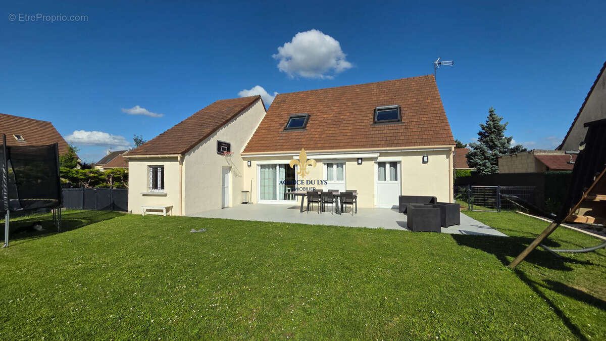 Maison à VILLERS-SOUS-SAINT-LEU