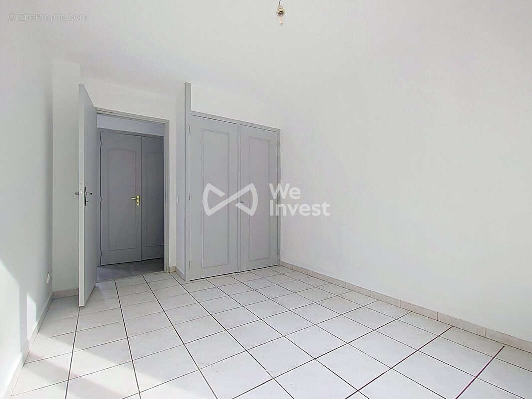 Appartement 91 m² à Irigny  - photo 7