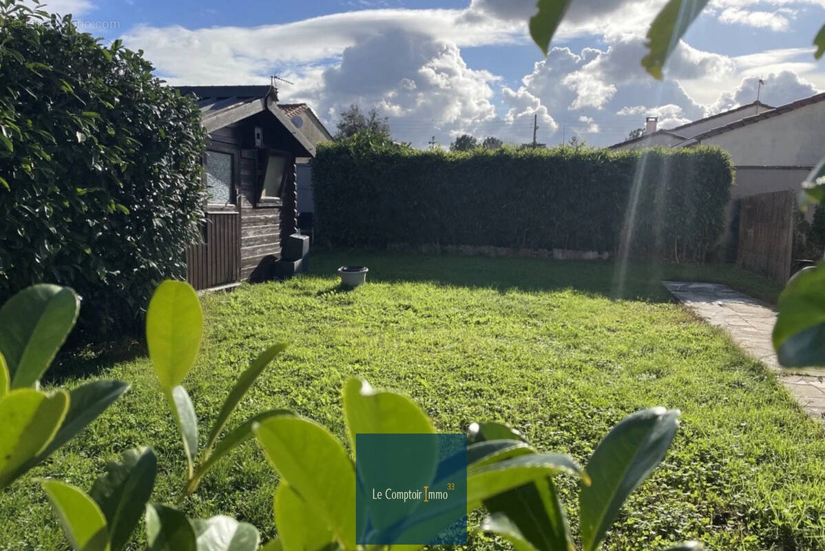 Maison à AMBARES-ET-LAGRAVE