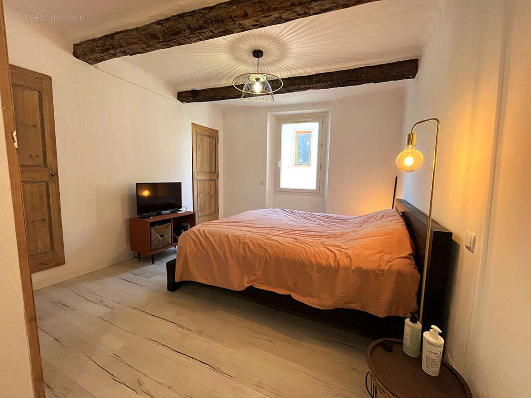 Maison à TOURVES