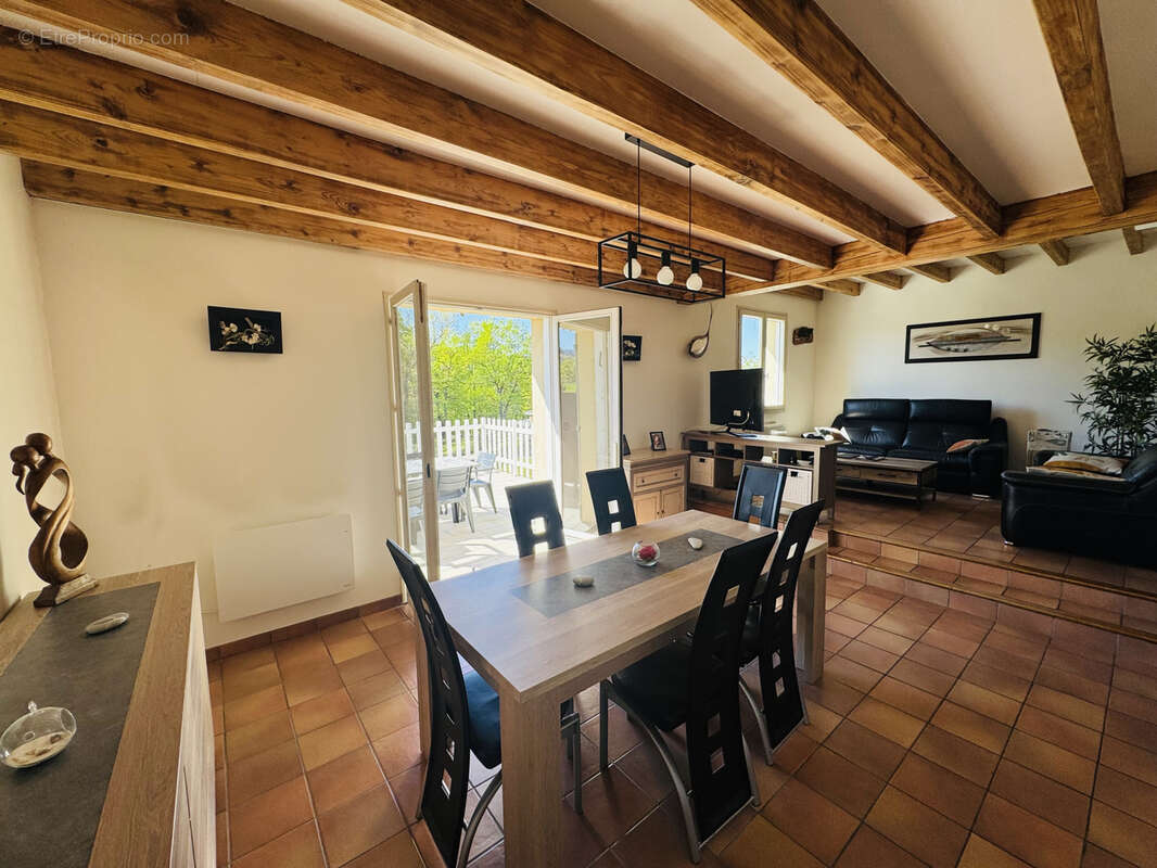 Maison à DORAT
