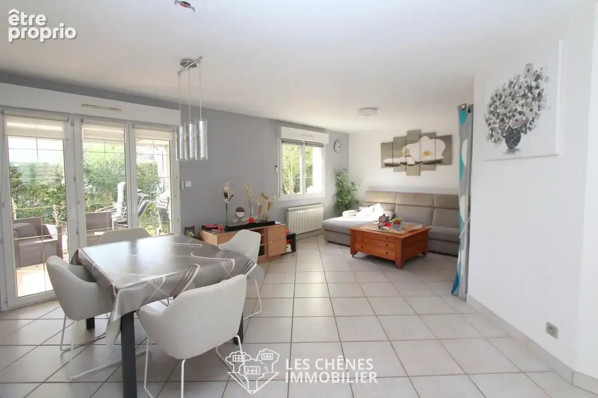 Maison de plain-pied   90 m2   terrain de 6.81ares   garage - photo 4