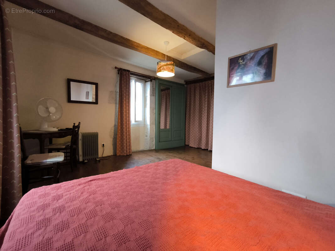 Maison à BAGAT-EN-QUERCY