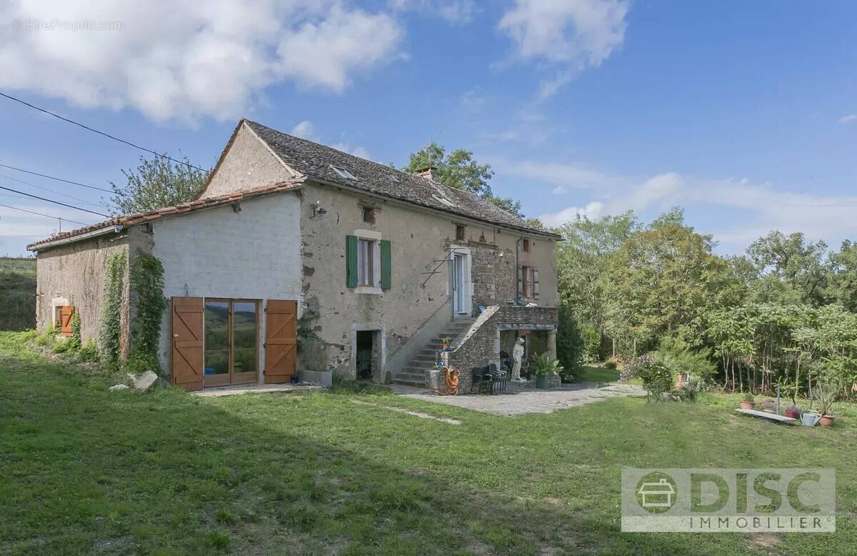 Maison à SAINT-ANDRE-DE-NAJAC