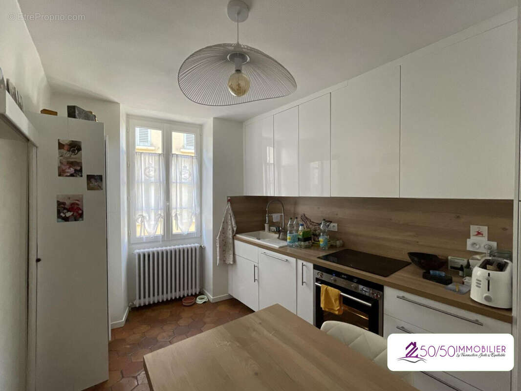 Maison 252 m² à Maule  - photo 8