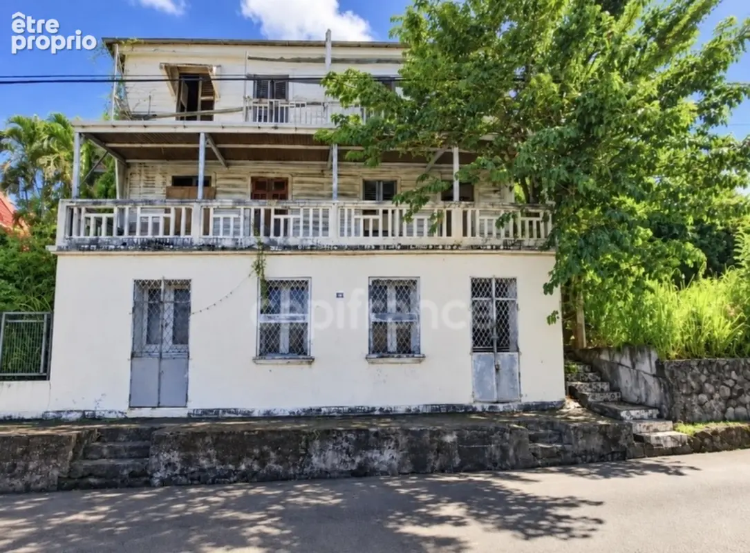 A vendre - Fort de France Clairière - Terrain avec bâti à réhabiliter ou à démolir - photo 15