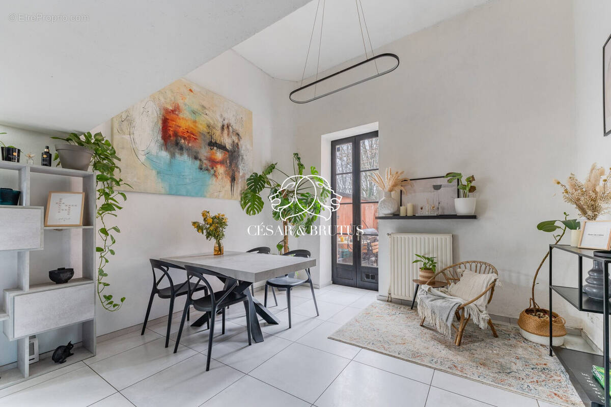 Appartement à LYON-9E